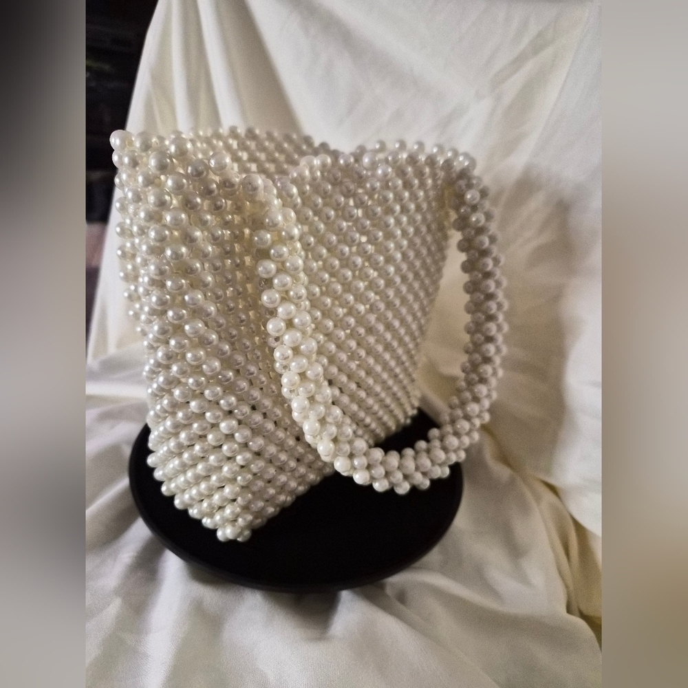 Vintage-inspired Forever 21 Faux Pearl-Embellished Mini Bag